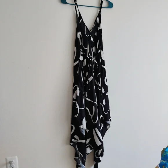 World Market Goa Harem Jumpsuit Black Baggy Romper Abstract Artsy S/M SIZE 2-8 - Picture 3 of 12